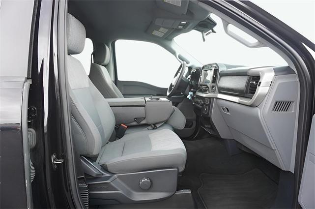 Photo of 2022 Black Ford F-150