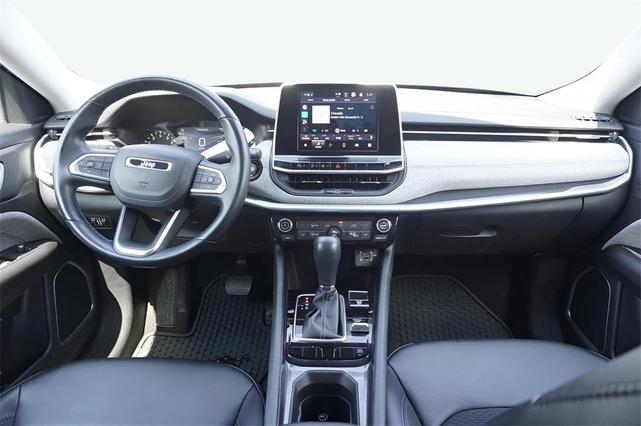 Photo of 2022 Laser Blue Jeep Compass