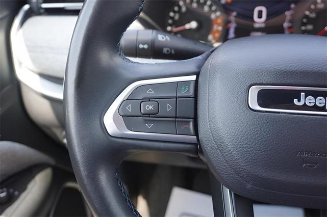 Photo of 2022 Laser Blue Jeep Compass