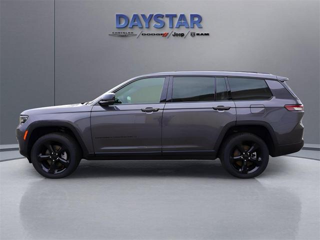 Photo of 2025 Metallic Jeep Grand Cherokee L