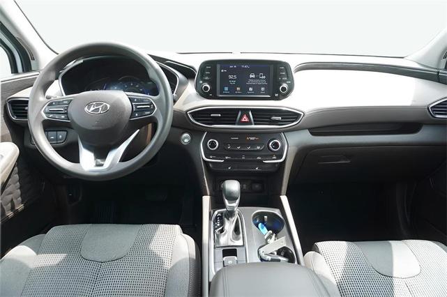 Photo of 2020 Quartz White Hyundai SANTA FE