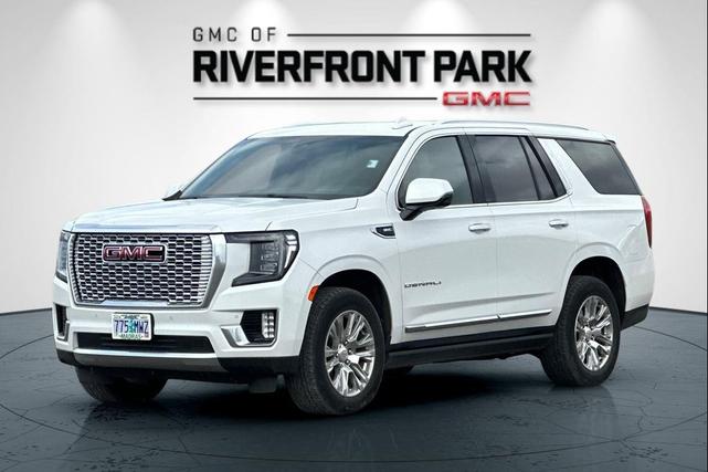 Photo of 2022 White Frost Tricoat GMC Yukon