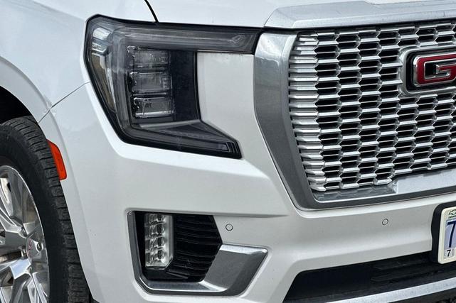 Photo of 2022 White Frost Tricoat GMC Yukon