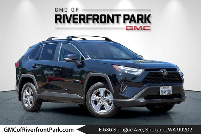 Photo of 2022 Midnight Black Metallic Toyota RAV4