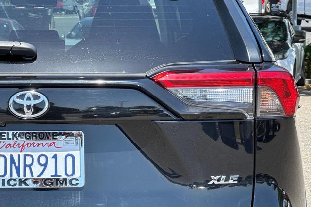 Photo of 2022 Midnight Black Metallic Toyota RAV4