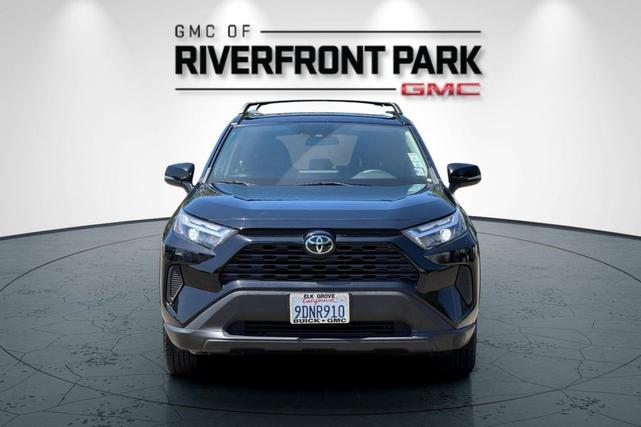 Photo of 2022 Midnight Black Metallic Toyota RAV4