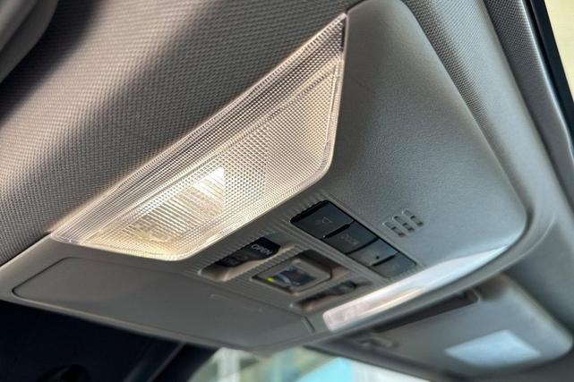Photo of 2022 Midnight Black Metallic Toyota RAV4