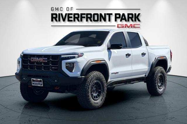 Photo of 2025 Summit White GMC Canyon