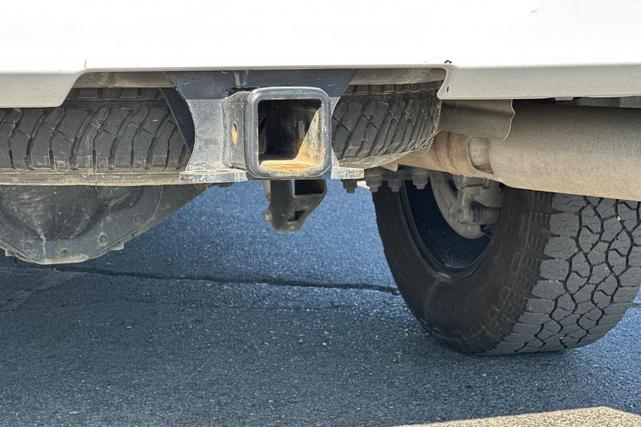 Photo of 2023 Summit White GMC Sierra 2500