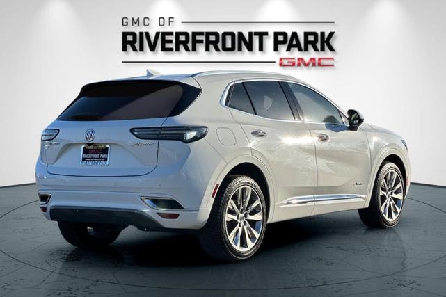 Photo of 2022 Olympic White Buick Envision