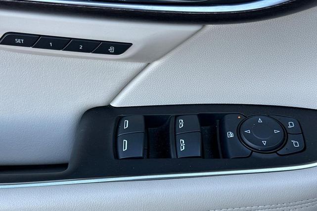 Photo of 2022 Olympic White Buick Envision