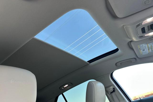 Photo of 2022 Olympic White Buick Envision