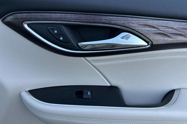 Photo of 2022 Olympic White Buick Envision