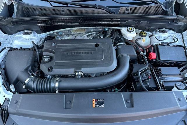 Photo of 2022 Olympic White Buick Envision