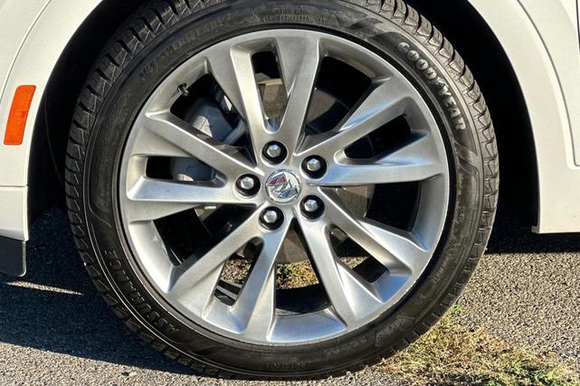 Photo of 2022 Olympic White Buick Envision