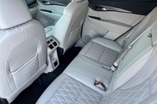Photo of 2022 Olympic White Buick Envision