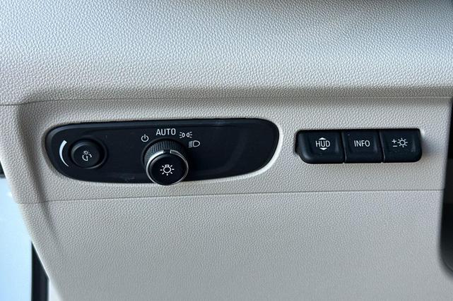 Photo of 2022 Olympic White Buick Envision