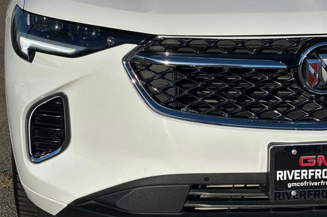 Photo of 2022 Olympic White Buick Envision