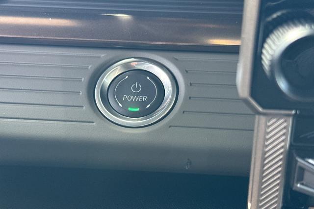 Photo of 2025 Interstellar White GMC HUMMER EV Pickup