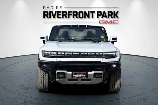 Photo of 2025 Interstellar White GMC HUMMER EV Pickup