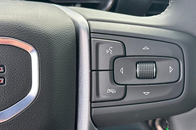 Photo of 2025 Summit White GMC Sierra 1500