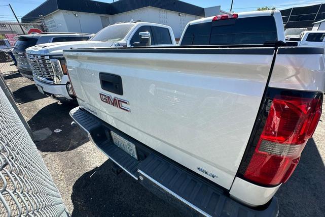 Photo of 2015 White Diamond Tricoat GMC Sierra 1500