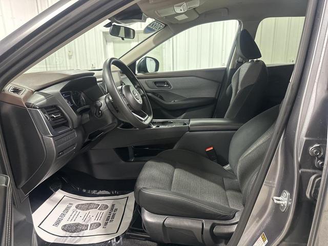 Photo of 2022 Gun Metallic Nissan Rogue