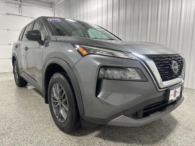 Photo of 2022 Gun Metallic Nissan Rogue