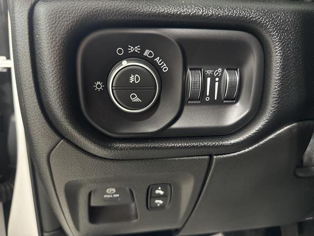 Photo of 2019 Bright White Clearcoat RAM 1500