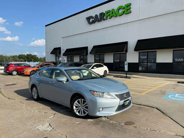 Photo of 2013 Blue Lexus ES 350