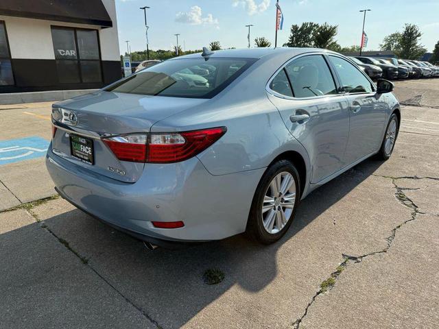 Photo of 2013 Blue Lexus ES 350