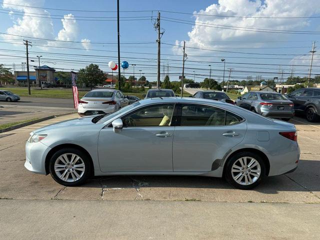 Photo of 2013 Blue Lexus ES 350