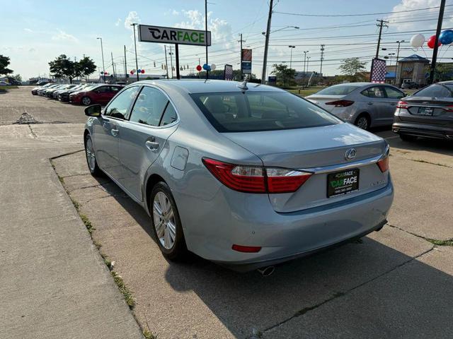 Photo of 2013 Blue Lexus ES 350