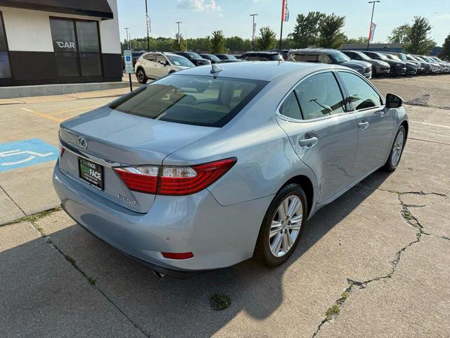 Photo of 2013 Blue Lexus ES 350