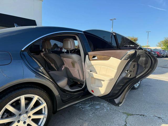 Photo of 2016 Gray Mercedes-Benz CLS-Class