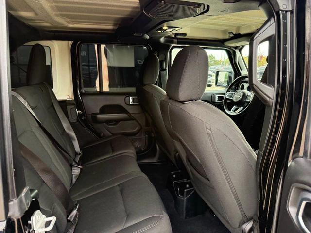 Photo of 2019 Black Clearcoat Jeep Wrangler Unlimited