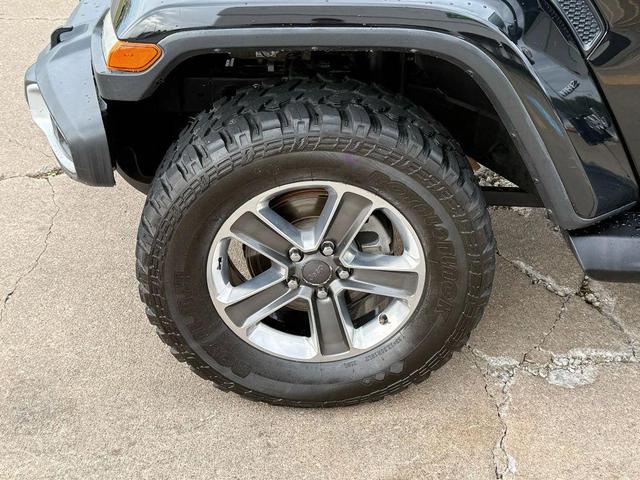 Photo of 2019 Black Clearcoat Jeep Wrangler Unlimited