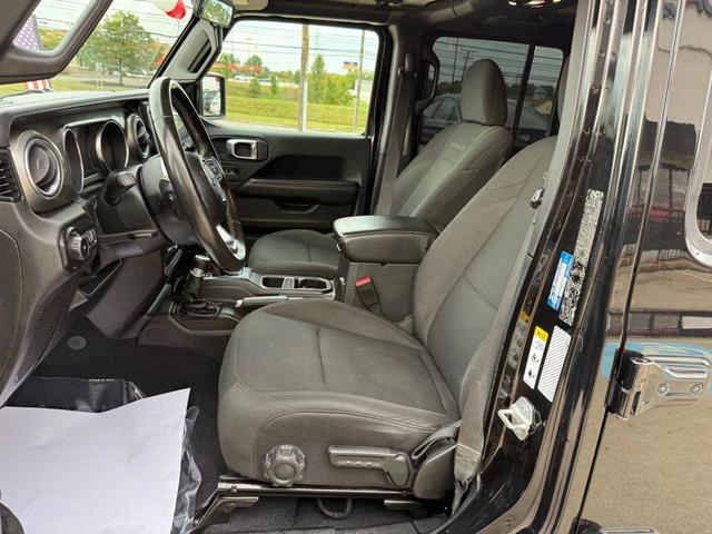 Photo of 2019 Black Clearcoat Jeep Wrangler Unlimited