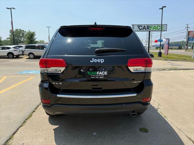 Photo of 2015 Brilliant Black Crystal Pearlcoat Jeep Grand Cherokee
