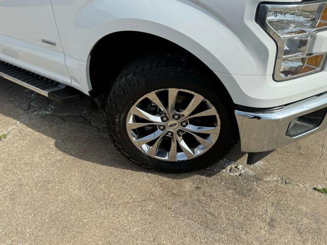 Photo of 2017 Oxford White Ford F-150