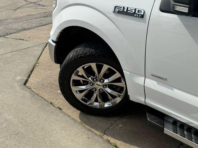 Photo of 2017 Oxford White Ford F-150