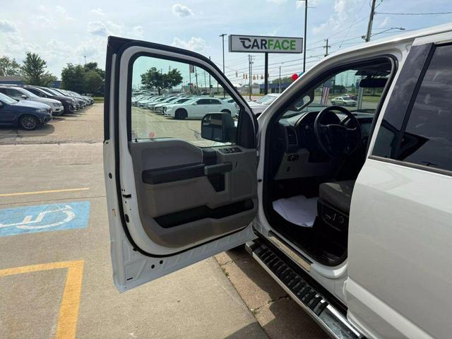 Photo of 2017 Oxford White Ford F-150