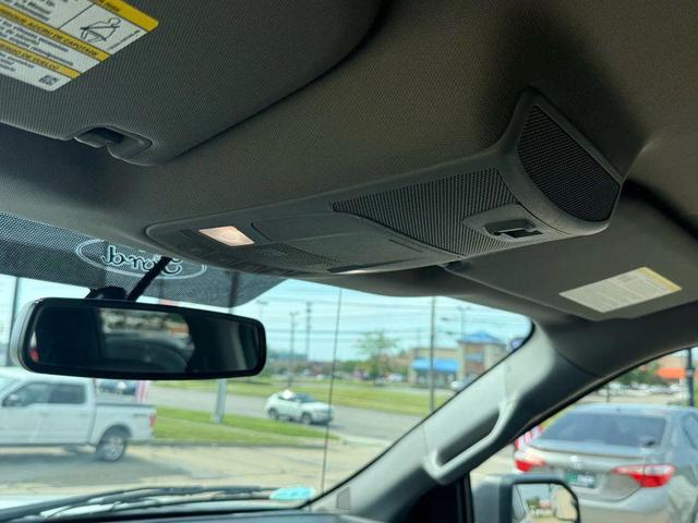 Photo of 2017 Oxford White Ford F-150