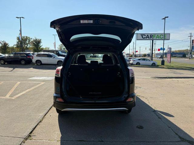 Photo of 2016 Black Toyota RAV4