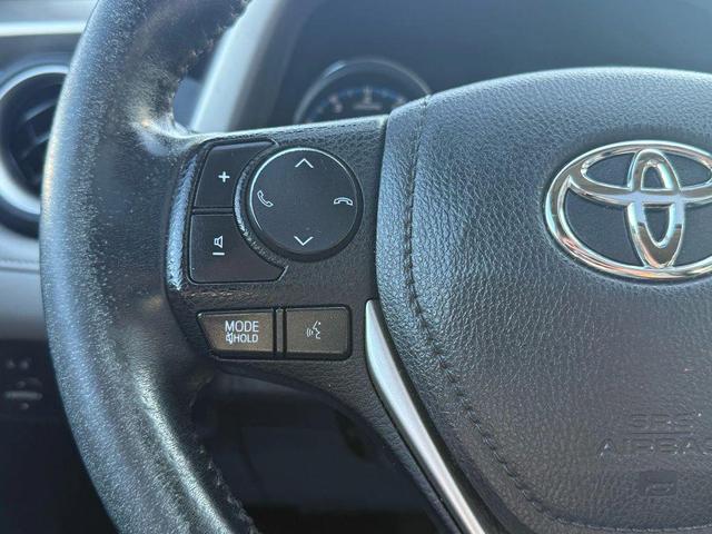 Photo of 2016 Black Toyota RAV4