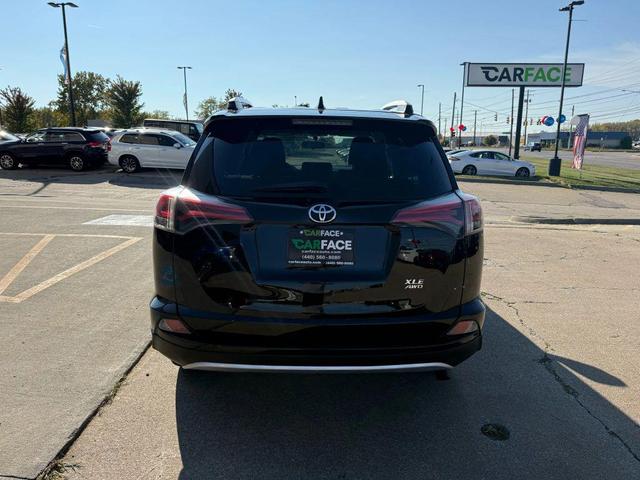 Photo of 2016 Black Toyota RAV4