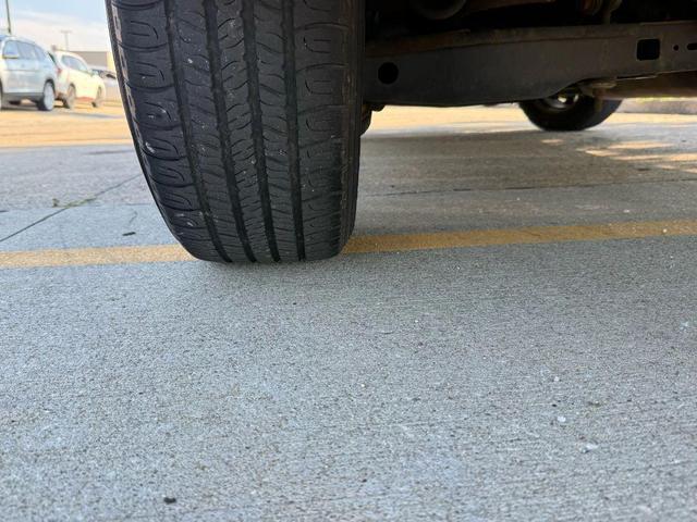 Photo of 2016 Black Toyota RAV4