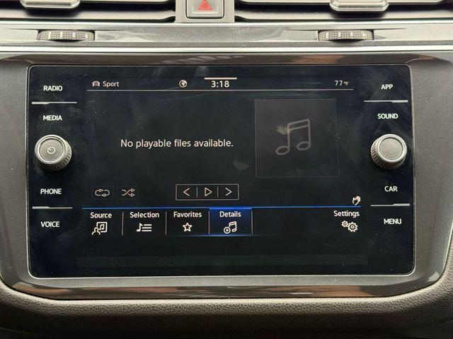 Photo of 2022 Platinum Gray Metallic Volkswagen Tiguan