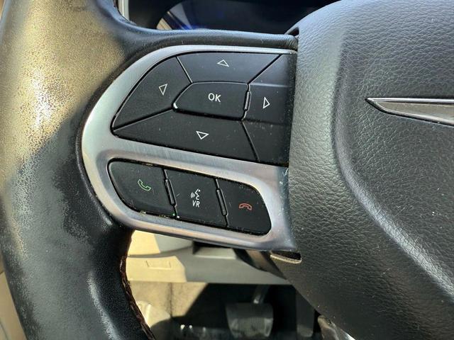 Photo of 2020 Velvet Red Pearlcoat Chrysler Pacifica