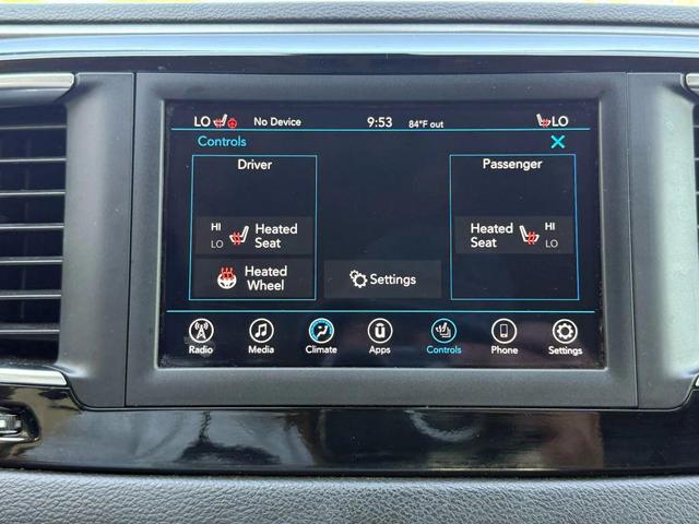 Photo of 2020 Velvet Red Pearlcoat Chrysler Pacifica